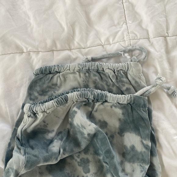 Shop Talulah Cargo Pants - Blue Tie Dye - Picture 2 of 5